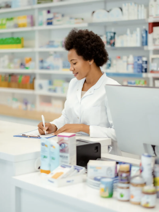 Infirmière suivant une formation médicale Keynove en classe présentielle